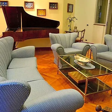 Dimora Tafuri Oda ve Kahvaltı 4*